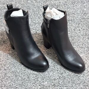 New York & Company ANDRA Stacked Heel Ankle Bootie - Black - Women's  7.5 - NIB